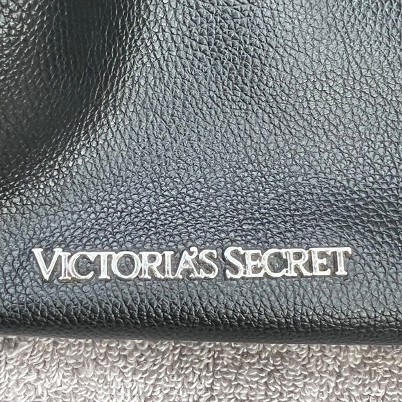 Victoria’s Secret Faux Pebbled Leather Fringe Bucket Cinch Backpack Purse Biker - Picture 2 of 15